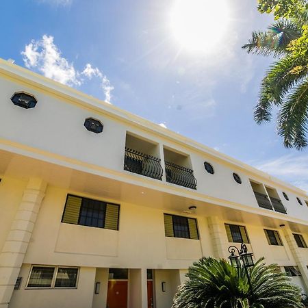 The Knutsford Court Hotel Kingston Buitenkant foto