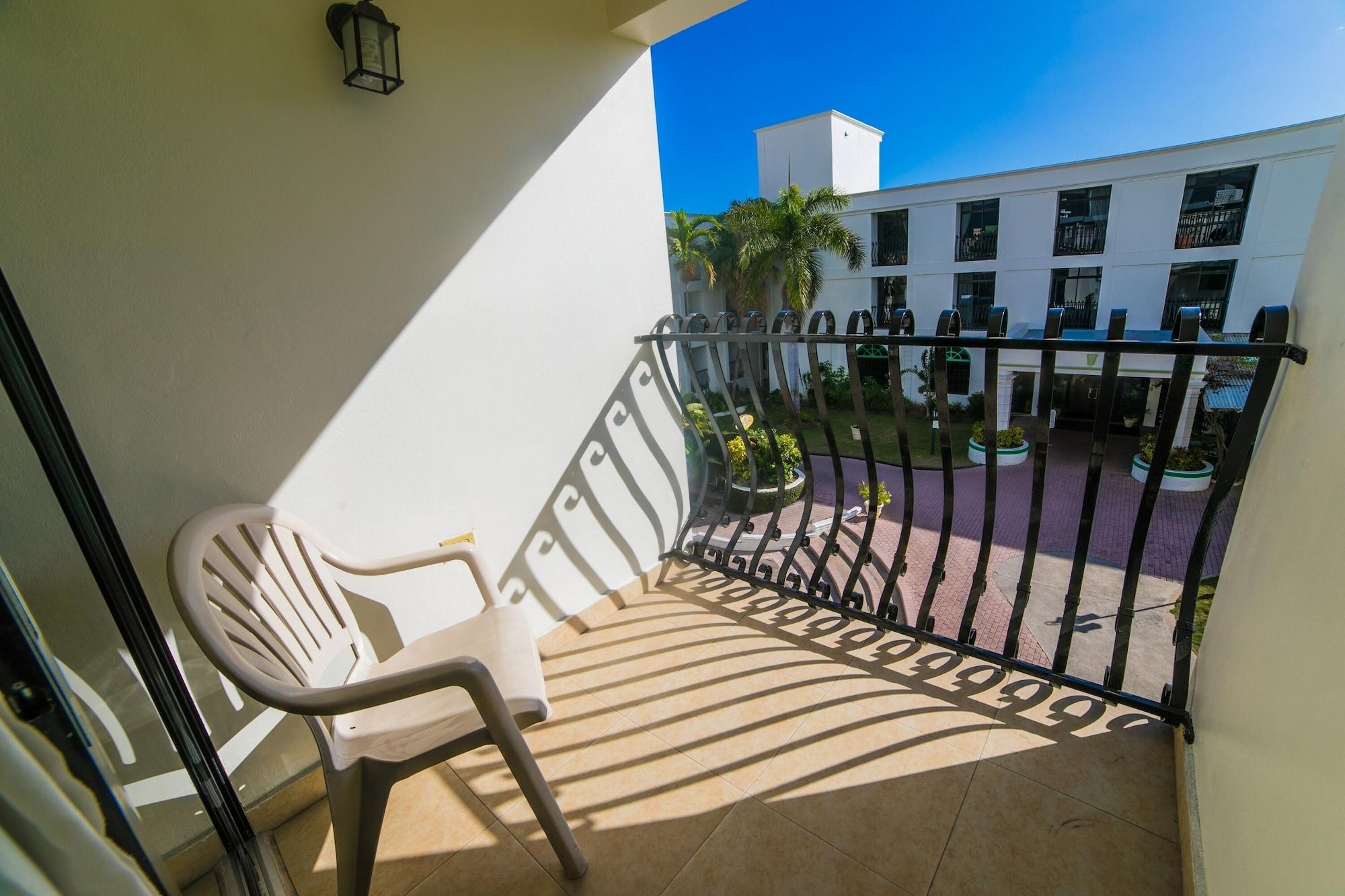 The Knutsford Court Hotel Kingston Buitenkant foto