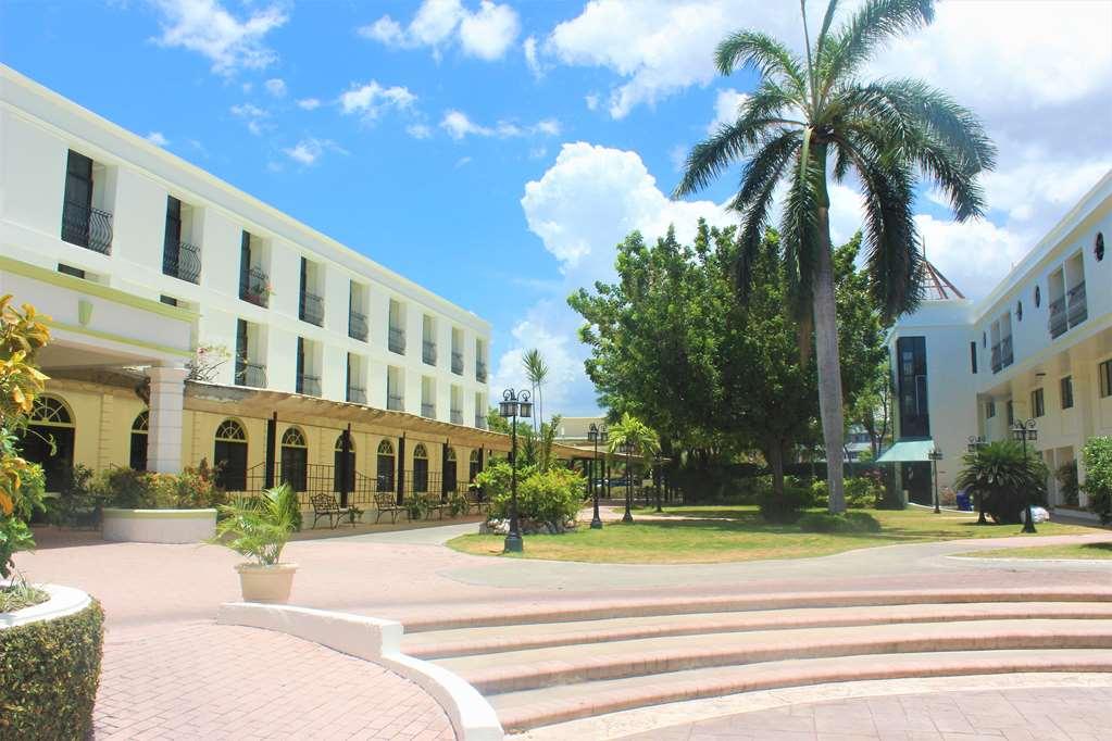 The Knutsford Court Hotel Kingston Buitenkant foto