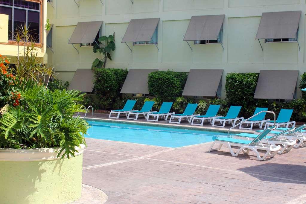 The Knutsford Court Hotel Kingston Faciliteiten foto